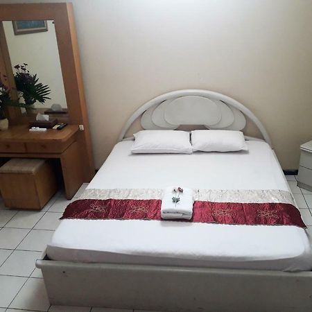 Vidi 1 Hotel Jogjakarta Kejayan Exteriör bild