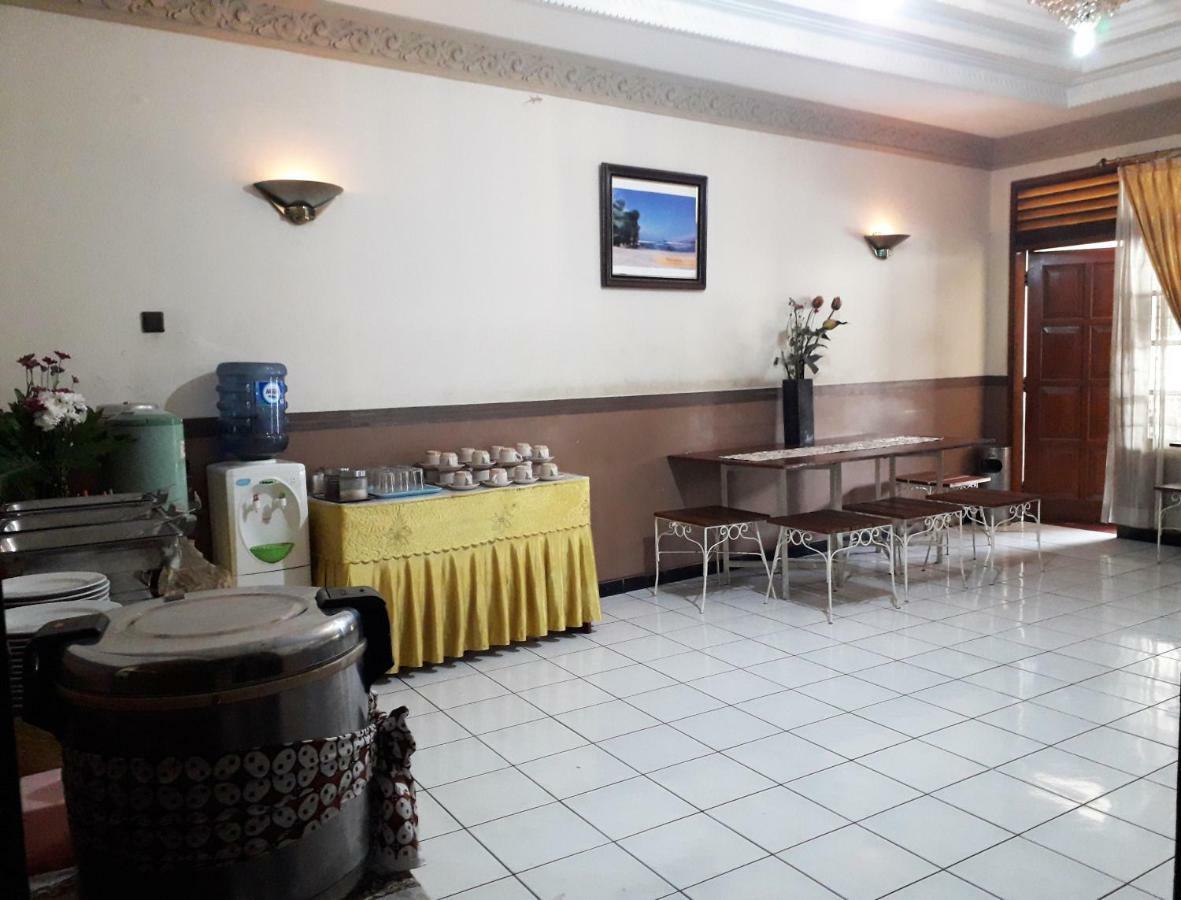 Vidi 1 Hotel Jogjakarta Kejayan Exteriör bild