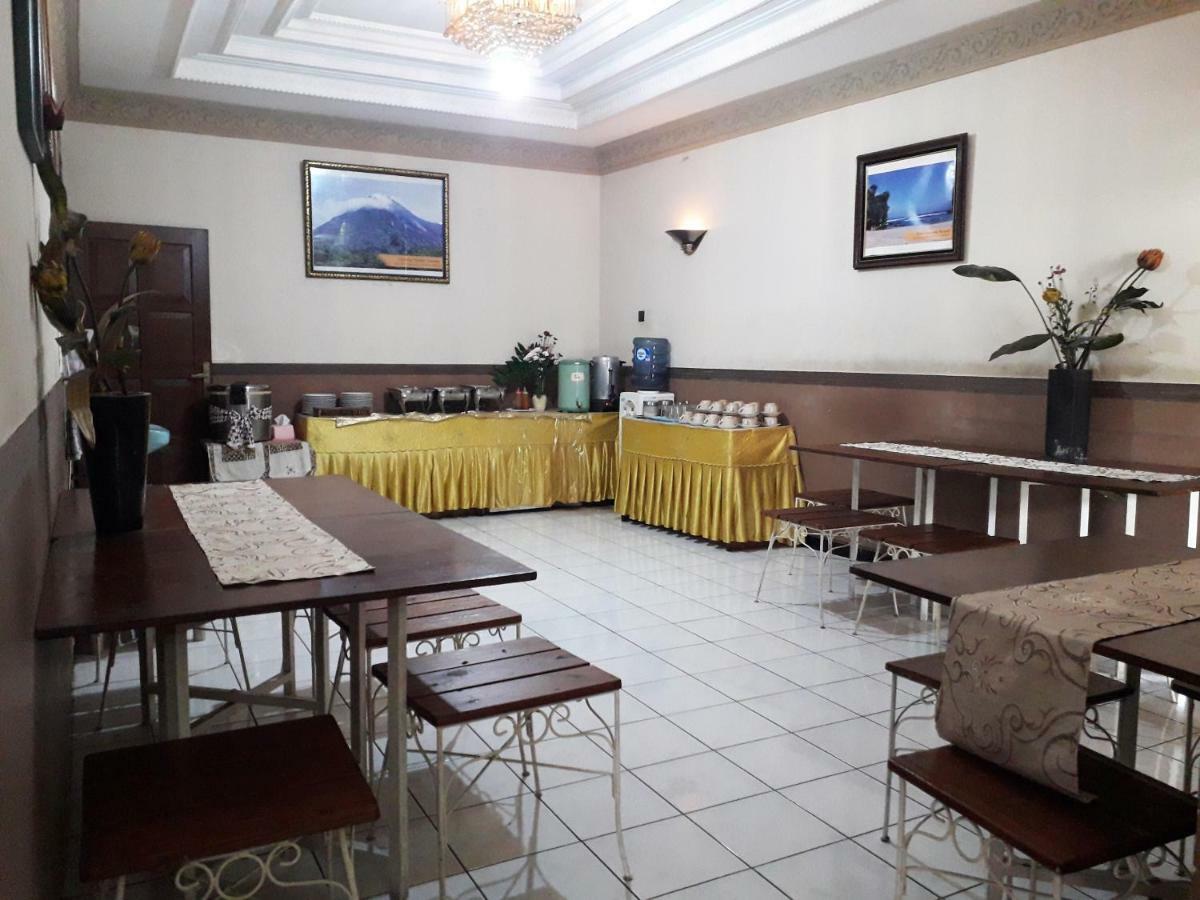 Vidi 1 Hotel Jogjakarta Kejayan Exteriör bild