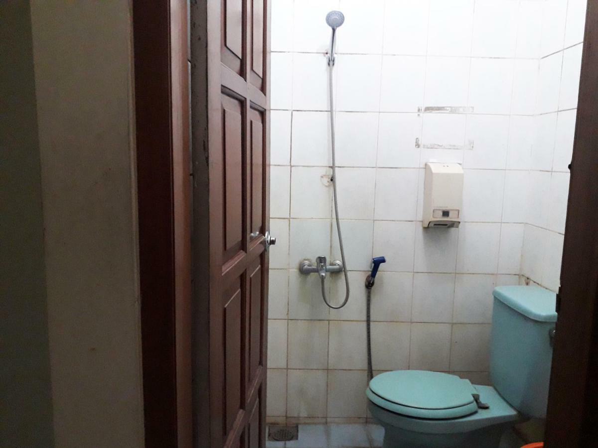 Vidi 1 Hotel Jogjakarta Kejayan Exteriör bild